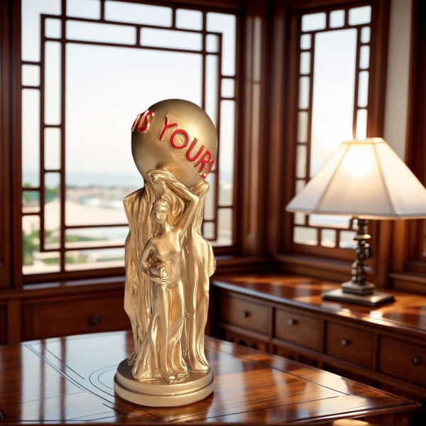 GlobeGrip Ambition Table Sculpture - Trendy Milk