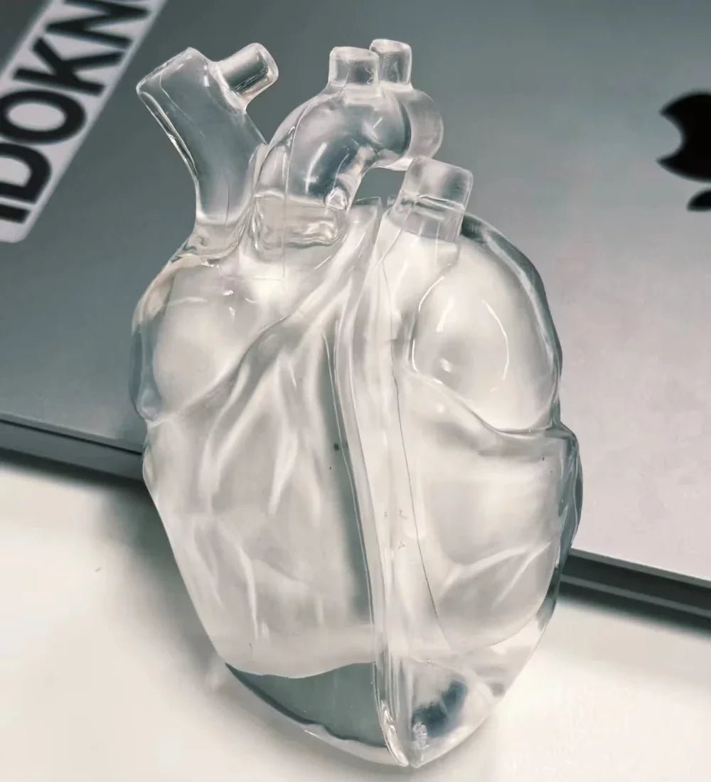 HeartGuard Silicone AirPods Pro Case - Trendy Milk